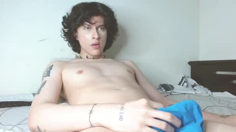 Snapshot of timmyhotmilk chatting on 03/04/25, 02:42 timmy  independent model  help me reach 50 thumbs up pls online show from 03/04/25, 02:42