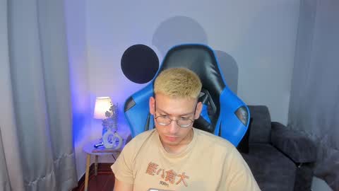 Snapshot of timothy_jones1 chatting on 01/04/25, 08:59 timi jones online show from 01/04/25, 08:59