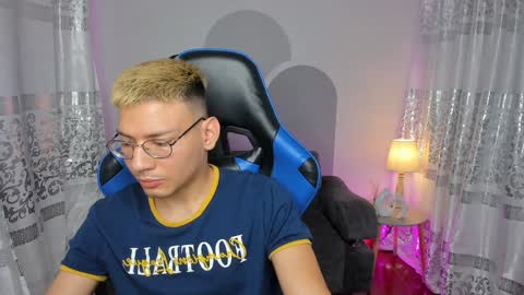 Snapshot of timothy_jones1 chatting on 01/14/25, 01:04 timi jones online show from 01/14/25, 01:04