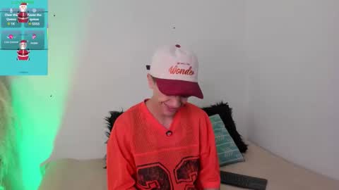 Timothy 21 years old online show from 12/14/25, 07:51