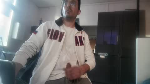 Snapshot of timsfeet chatting on 03/02/25, 03:05 m0rty Kitty online show from 03/02/25, 03:05