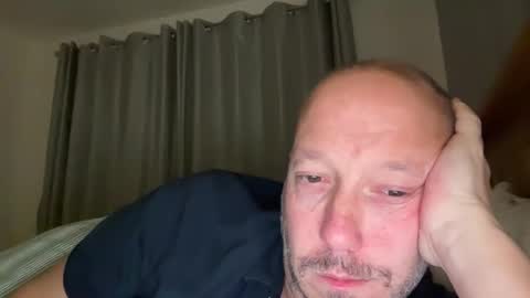 timtim19781978 online show from 11/06/25, 11:48