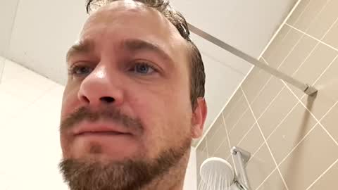 Snapshot of timuthy chatting on 12/24/24, 10:22 timuthy online show from 12/24/24, 10:22