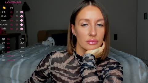 Snapshot of tina__bestie chatting on 01/14/25, 11:42 Tina online show from 01/14/25, 11:42