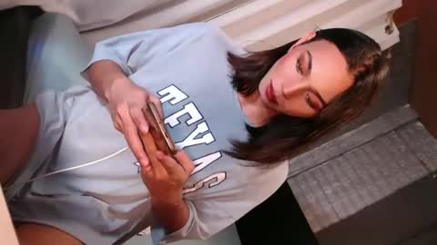 Tina online show from 03/09/25, 06:06