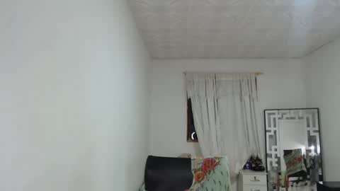 Snapshot of tina_cutexx chatting on 12/14/24, 04:56 tina cutexx online show from 12/14/24, 04:56