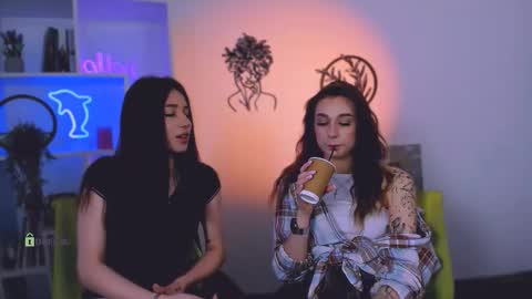 tina_golden online show from 03/19/26, 02:43