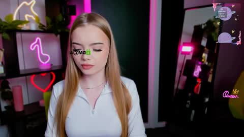 Snapshot of tina_golden1 chatting on 03/26/26, 04:23 tina_golden1 online show from 03/26/26, 04:23