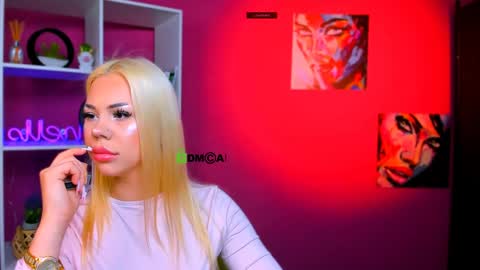 Snapshot of tina_golden1 chatting on 04/03/26, 04:43 tina_golden1 online show from 04/03/26, 04:43