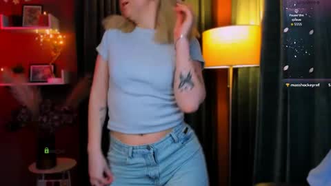 Snapshot of tina_golden1 chatting on 04/20/26, 07:04 tina_golden1 online show from 04/20/26, 07:04