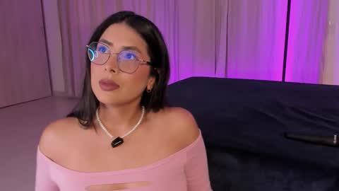 tina_olsen07 online show from 02/22/26, 08:07