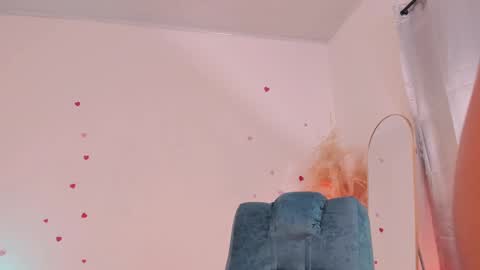 T I N A online show from 09/16/25, 04:30