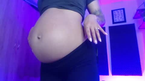 Snapshot of tina_wild_ chatting on 06/24/26, 12:31 Tina Wild online show from 06/24/26, 12:31