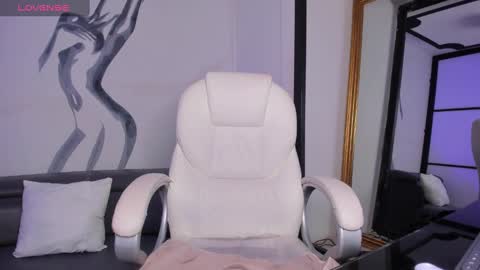 Tina  online show from 02/07/25, 03:30