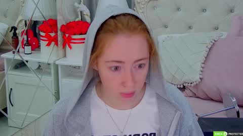 Tina online show from 09/26/25, 03:54