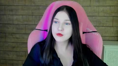 TinaBurton online show from 11/23/25, 04:23