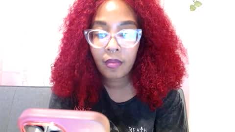 Snapshot of tinaheartxo chatting on 12/13/25, 07:53 TinaHeart online show from 12/13/25, 07:53