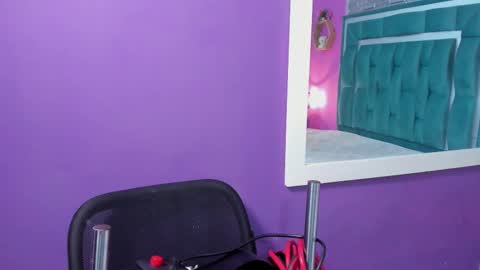 Tina online show from 10/01/25, 12:44