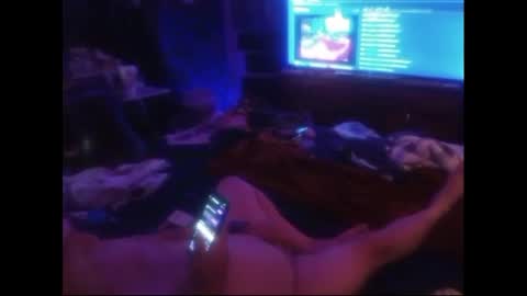 Snapshot of tinalover4u2 chatting on 11/16/25, 06:41 tinalover4u2 online show from 11/16/25, 06:41