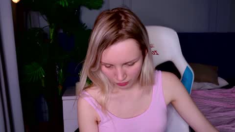 tinasiner online show from 01/14/25, 05:23