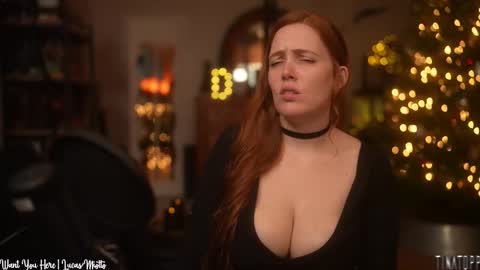 Snapshot of tinatopp chatting on 12/16/25, 01:21 Tina - online show from 12/16/25, 01:21