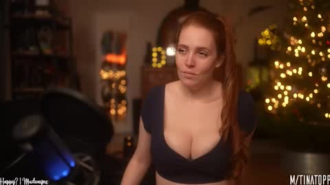 Snapshot of tinatopp chatting on 12/20/25, 02:51 Tina - online show from 12/20/25, 02:51