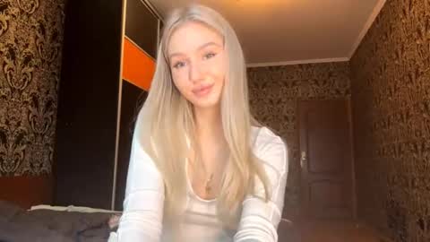 Crystalia online show from 11/03/25, 11:22