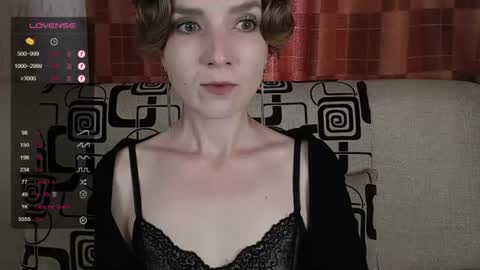 Snapshot of tinawincee chatting on 07/09/26, 05:00 Tina online show from 07/09/26, 05:00