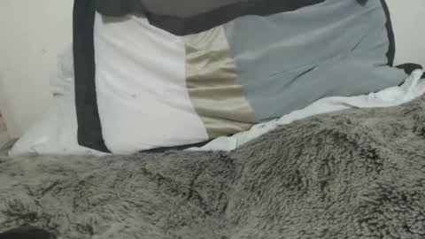 Snapshot of tinaxxxpetite chatting on 02/03/25, 12:04 Tina online show from 02/03/25, 12:04