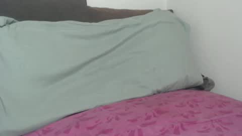 Snapshot of tinaxxxpetite chatting on 09/15/25, 03:01 Tina online show from 09/15/25, 03:01