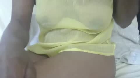 Snapshot of tinaxxxpetite chatting on 12/04/25, 02:26 Tina online show from 12/04/25, 02:26