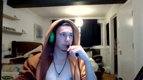 Snapshot of tinderpleaseletmeon chatting on 08/09/26, 01:40 tinderpleaseletmeon online show from 08/09/26, 01:40
