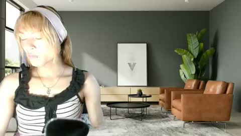 Snapshot of tini_mix206927 chatting on 03/20/26, 02:38 tini_mix206927 online show from 03/20/26, 02:38