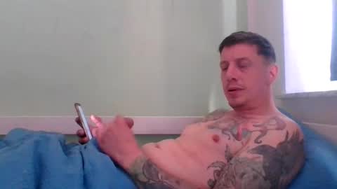 Snapshot of tinizzle86 chatting on 04/21/26, 07:58 tinizzle86 online show from 04/21/26, 07:58