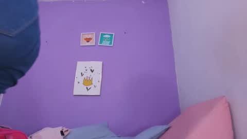 Snapshot of tinkerbell_1 chatting on 02/14/25, 07:23 tinkerbell online show from 02/14/25, 07:23