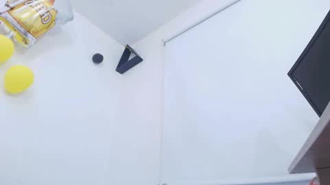 Snapshot of tinkerbell_1 chatting on 10/07/25, 07:22 tinkerbell online show from 10/07/25, 07:22