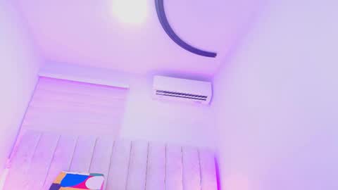 Snapshot of tinkerbell_1 chatting on 12/03/25, 07:23 tinkerbell online show from 12/03/25, 07:23