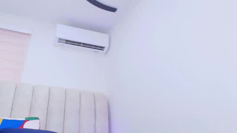 Snapshot of tinkerbell_1 chatting on 12/04/25, 07:33 tinkerbell online show from 12/04/25, 07:33