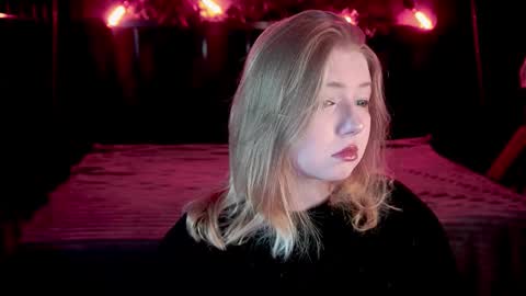 TinkerrBelll online show from 01/18/26, 08:12