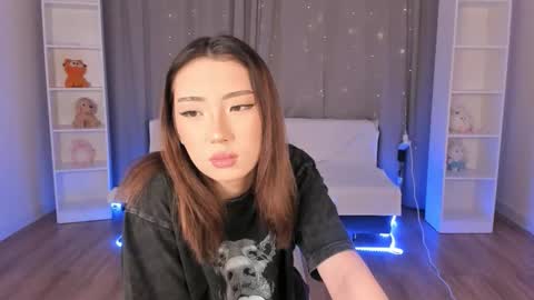 Snapshot of tinki_winkii chatting on 01/14/26, 06:19 Tina online show from 01/14/26, 06:19