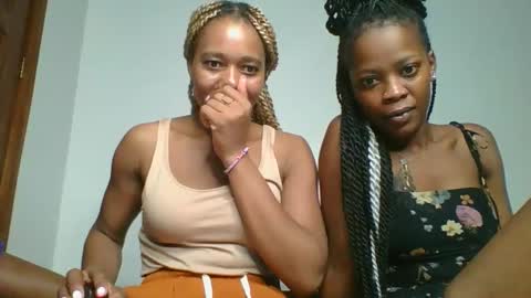 Snapshot of tinky_winky1 chatting on 04/19/26, 05:56 vee online show from 04/19/26, 05:56