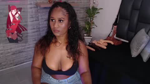 Tinna Goddess online show from 01/27/25, 11:22