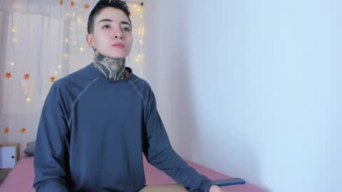 Snapshot of tinny_and_candy chatting on 11/06/25, 12:17 TINNY AND CANDY online show from 11/06/25, 12:17