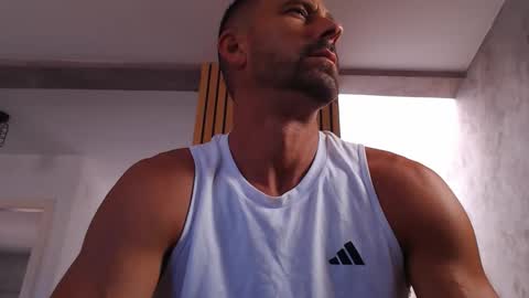 Snapshot of tinoclandestino chatting on 10/05/25, 09:07 tinoclandestino online show from 10/05/25, 09:07