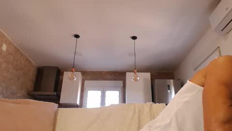 Snapshot of tinoclandestino chatting on 11/16/25, 10:10 tinoclandestino online show from 11/16/25, 10:10