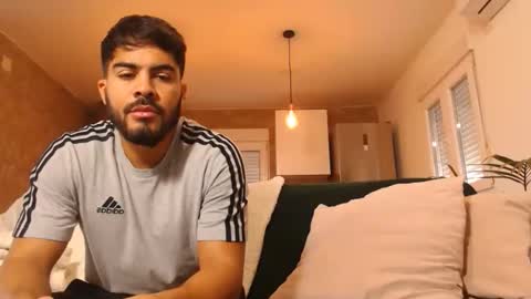 Snapshot of tinoclandestino chatting on 12/19/25, 11:06 tinoclandestino online show from 12/19/25, 11:06