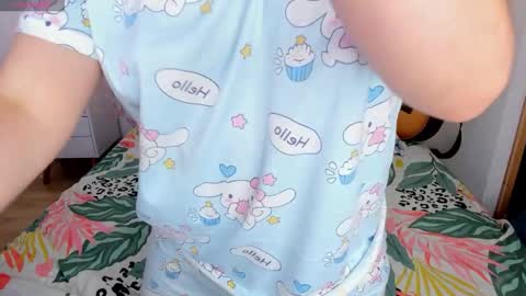 Snapshot of tiny__emmy_ chatting on 02/19/26, 05:58 Emmy M online show from 02/19/26, 05:58