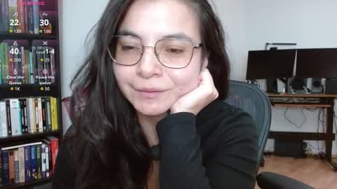 Snapshot of tiny_caroline chatting on 10/28/25, 10:23 Tiny Caroline online show from 10/28/25, 10:23