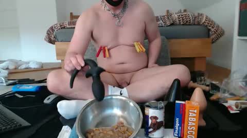 Luke online show from 04/17/26, 04:32