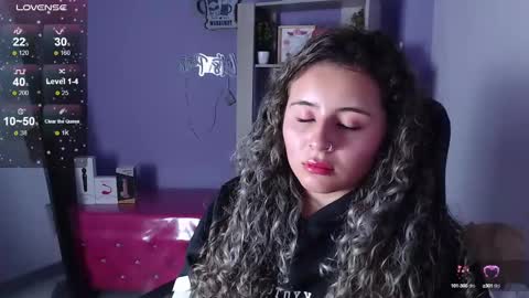 Snapshot of tiny_love_ chatting on 02/18/25, 08:49 tiny online show from 02/18/25, 08:49